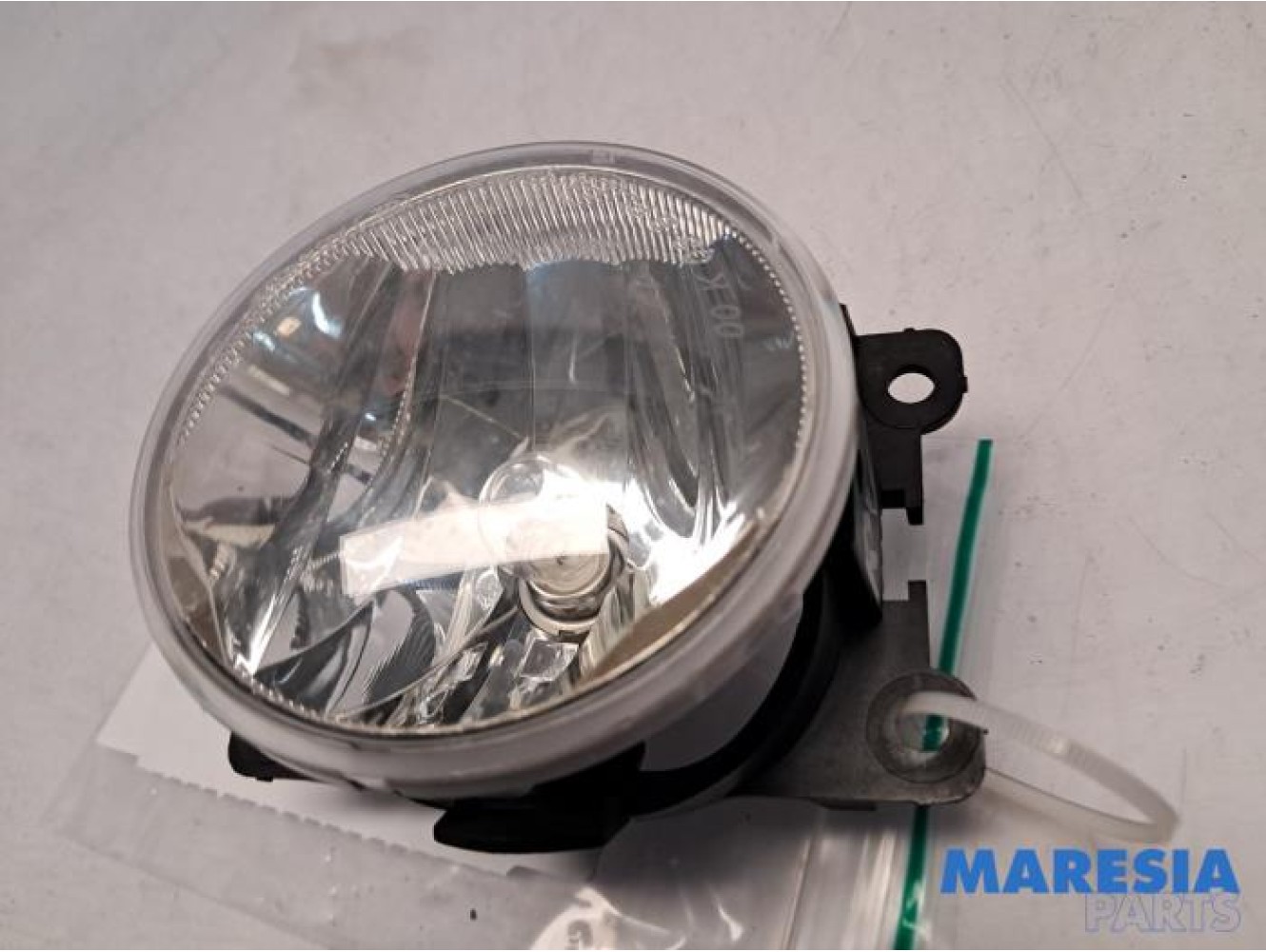Renault - Clio - Fog light, front right