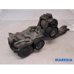 Peugeot - Expert - Alternator upper bracket