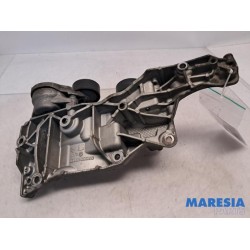 Peugeot - Expert - Alternator upper bracket