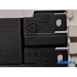 Renault - Clio - Brake light switch