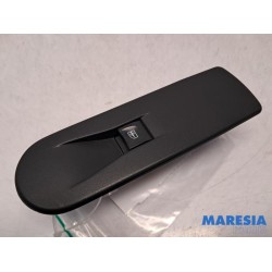 Renault - Clio - Electric window switch