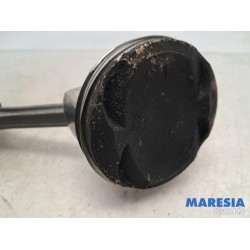 Opel - Corsa - Connecting rod