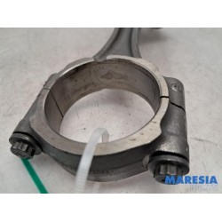 Opel - Corsa - Connecting rod