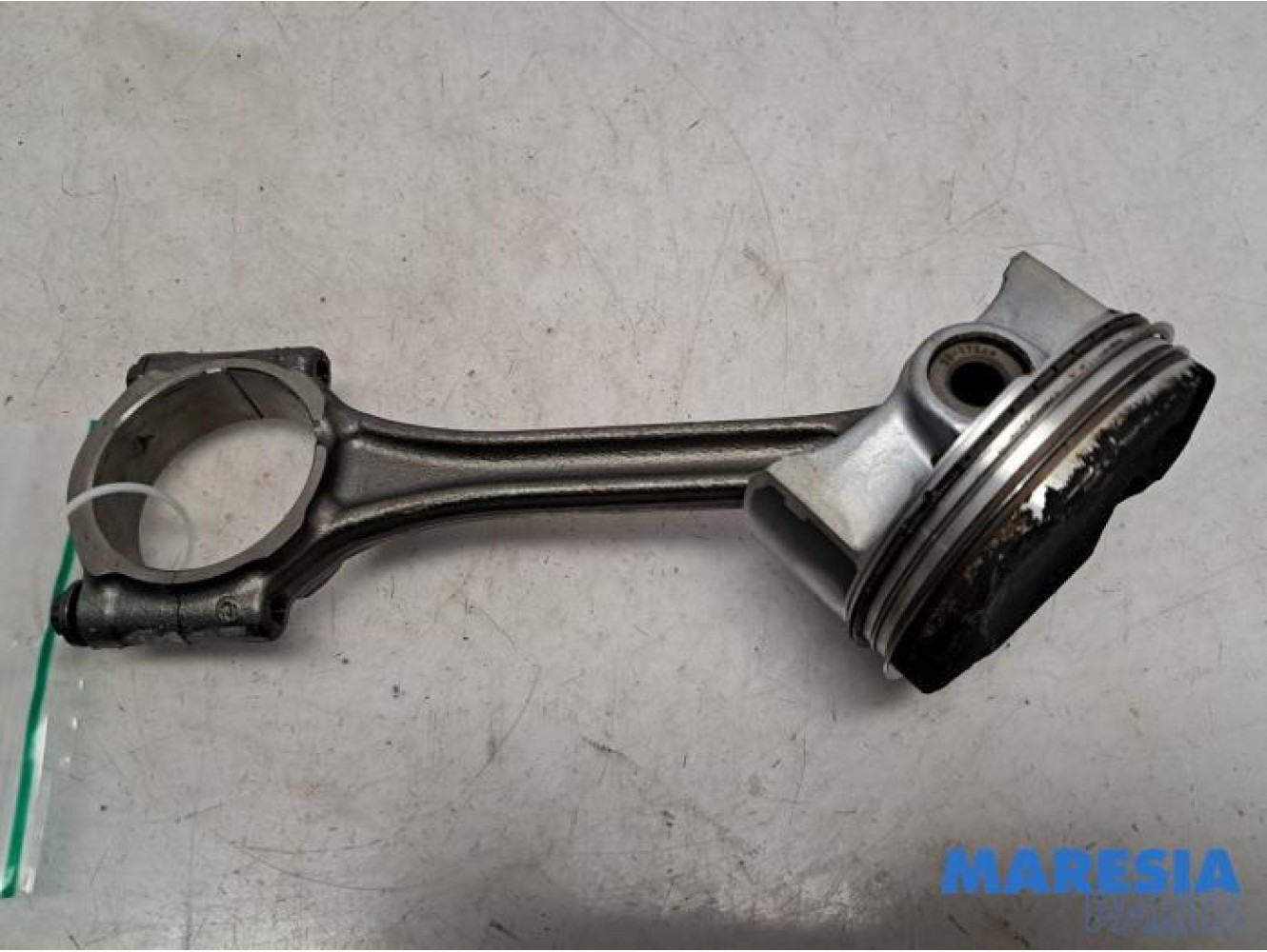Opel - Corsa - Connecting rod