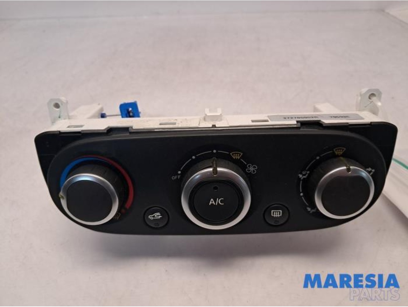 Renault - Clio - Panneau de commandes chauffage