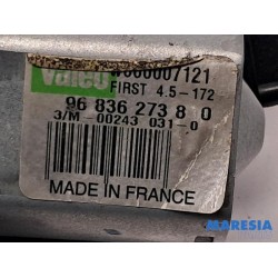 Citroen - DS3 - Scheibenwischermotor hinten