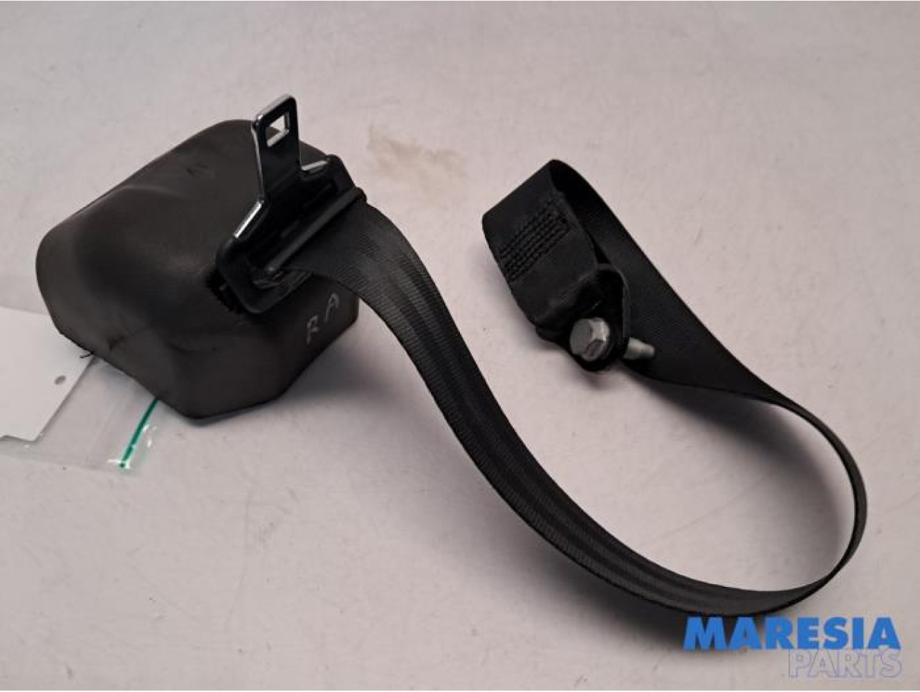 Citroen - DS3 - Rear seatbelt, right