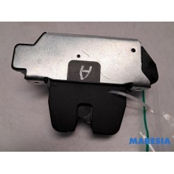 Citroen - DS3 - Tailgate lock mechanism