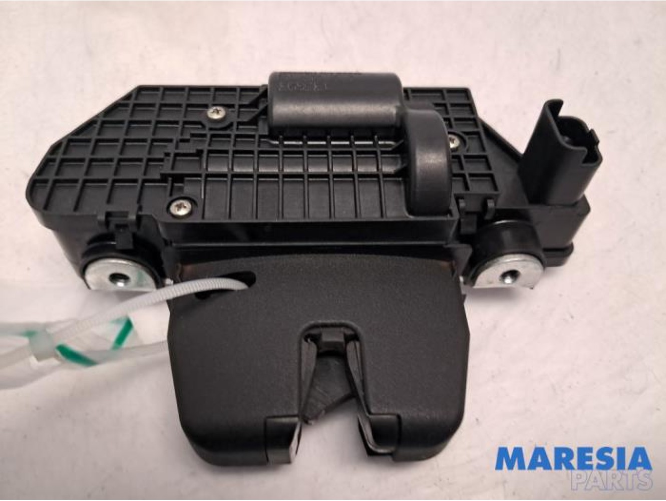 Citroen - DS3 - Tailgate lock mechanism