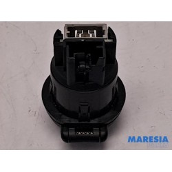 Citroen - DS3 - AUX / USB connection