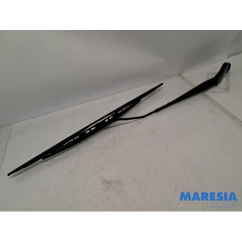 Peugeot - Expert - Front wiper arm