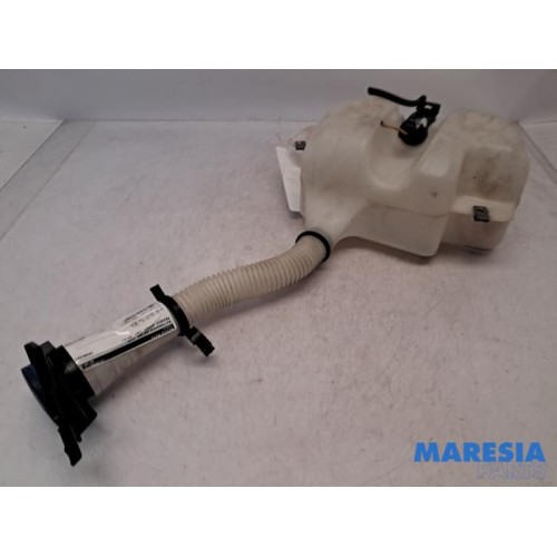 Peugeot - Expert - Front windscreen washer reservoir