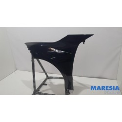Renault - Megane - Front wing, left