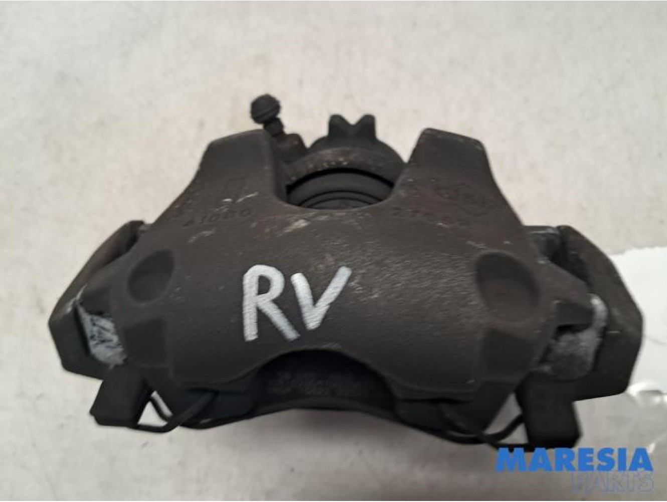 Renault - Clio - Front brake calliper, right