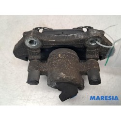 Renault - Clio - Front brake calliper, left