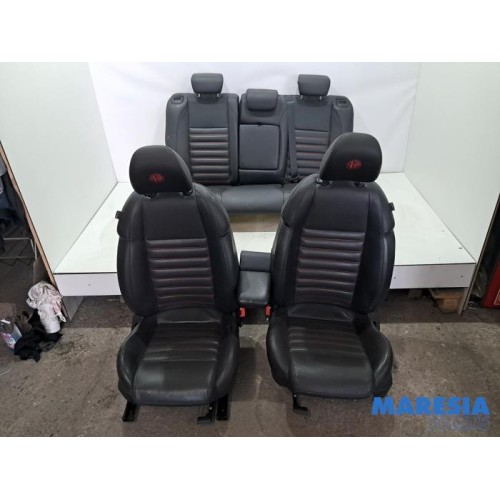 Alfa Romeo - Giulietta - Bekleding Set (compleet)
