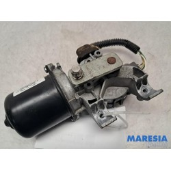 Renault - Clio - Scheibenwischermotor vorne