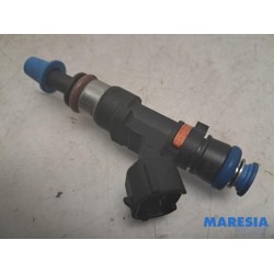 Renault - Clio - Injector (petrol injection)