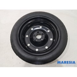 Alfa Romeo - Giulietta - Krikset + reservewiel