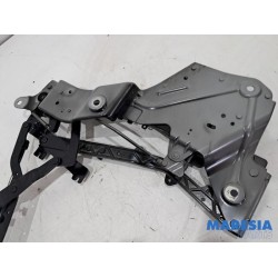 Renault - Megane - Convertible top hinge