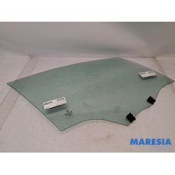 Peugeot - 2008 - Vitre portière 4portes avant droite