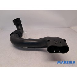 Renault - Clio - Air intake hose