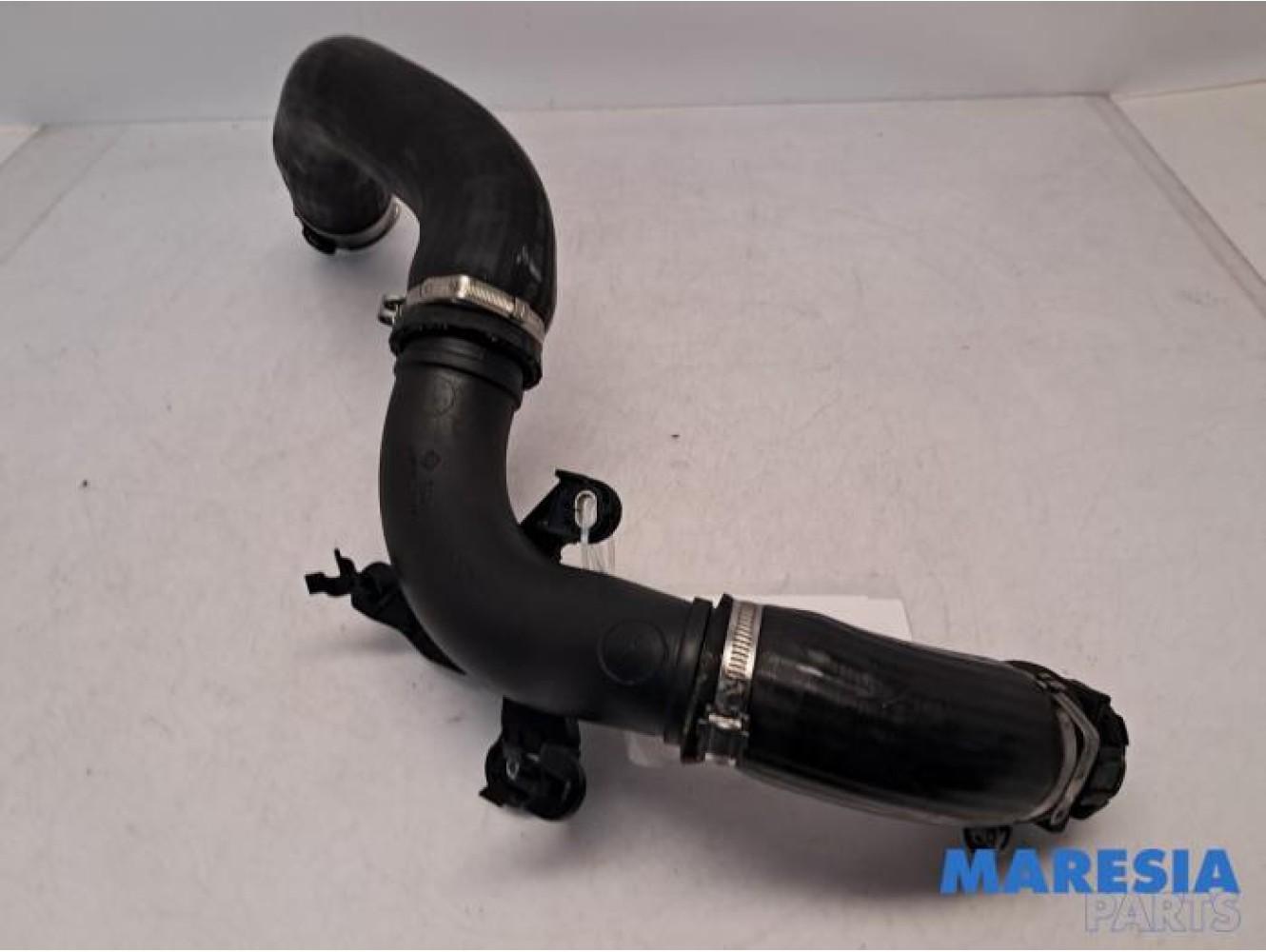 Renault - Clio - Air intake hose
