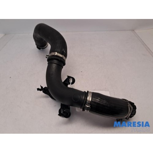 Renault - Clio - Air intake hose