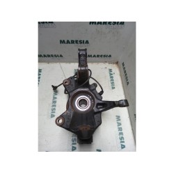 Renault - Megane Scenic - Knuckle, front right