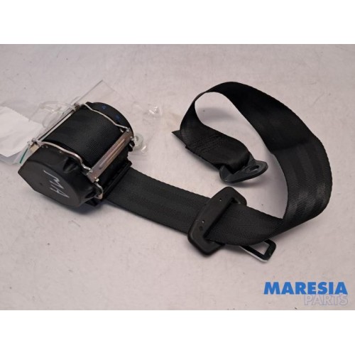 Peugeot - 2008 - Rear seatbelt, centre