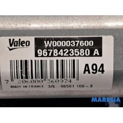 Peugeot - 2008 - Scheibenwischermotor hinten