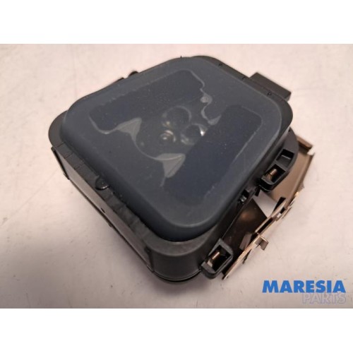 Peugeot - 2008 - Rain sensor