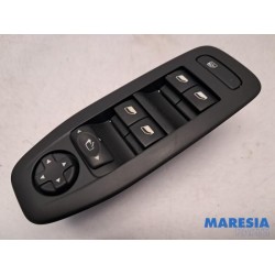 Peugeot - 2008 - Multi-functional window switch