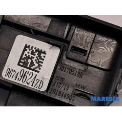 Peugeot - 2008 - Multi-functional window switch