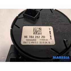 Peugeot - 2008 - ESP switch