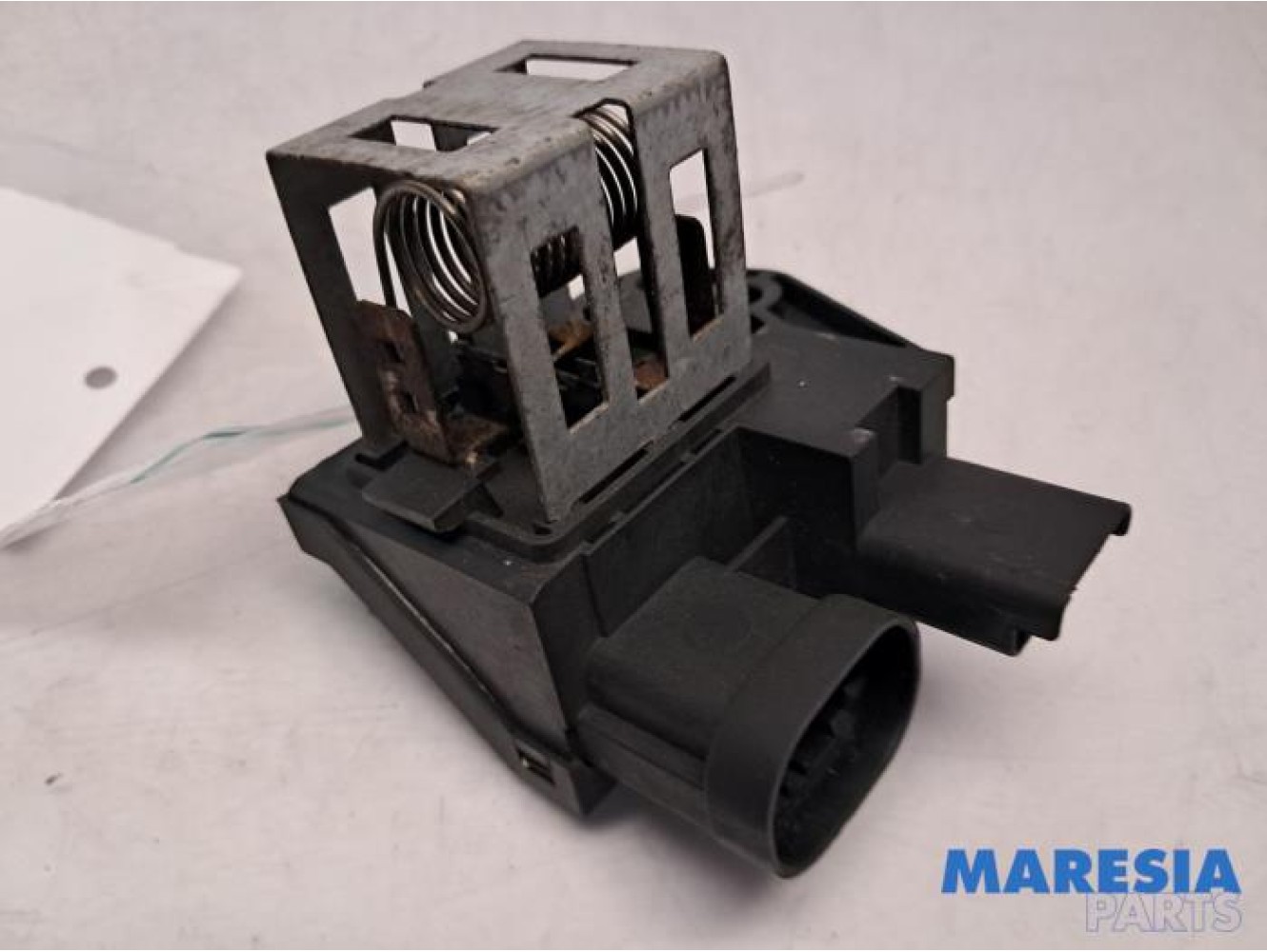 Peugeot - 2008 - Cooling fan resistor
