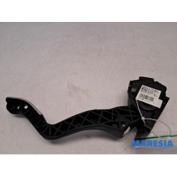 Peugeot - 2008 - Gaspedal