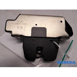 Peugeot - 2008 - Tailgate lock mechanism