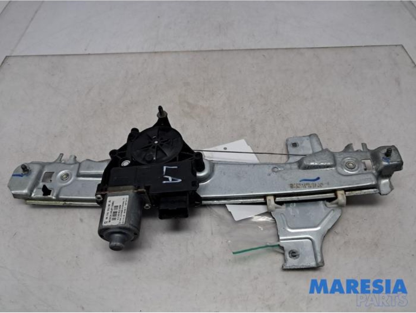 Peugeot - 2008 - Rear door window mechanism 4-door, left