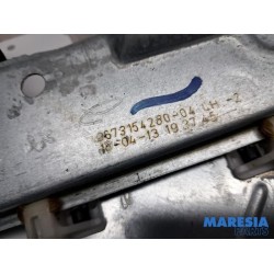 Peugeot - 2008 - Rear door window mechanism 4-door, left