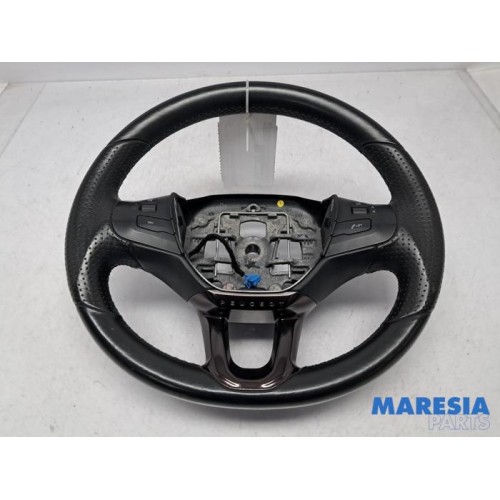 Peugeot - 2008 - Steering wheel