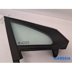 Peugeot - 2008 - Quarter light, front right