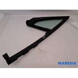 Peugeot - 2008 - Quarter light, front right