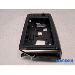 Peugeot - 2008 - Radio control panel