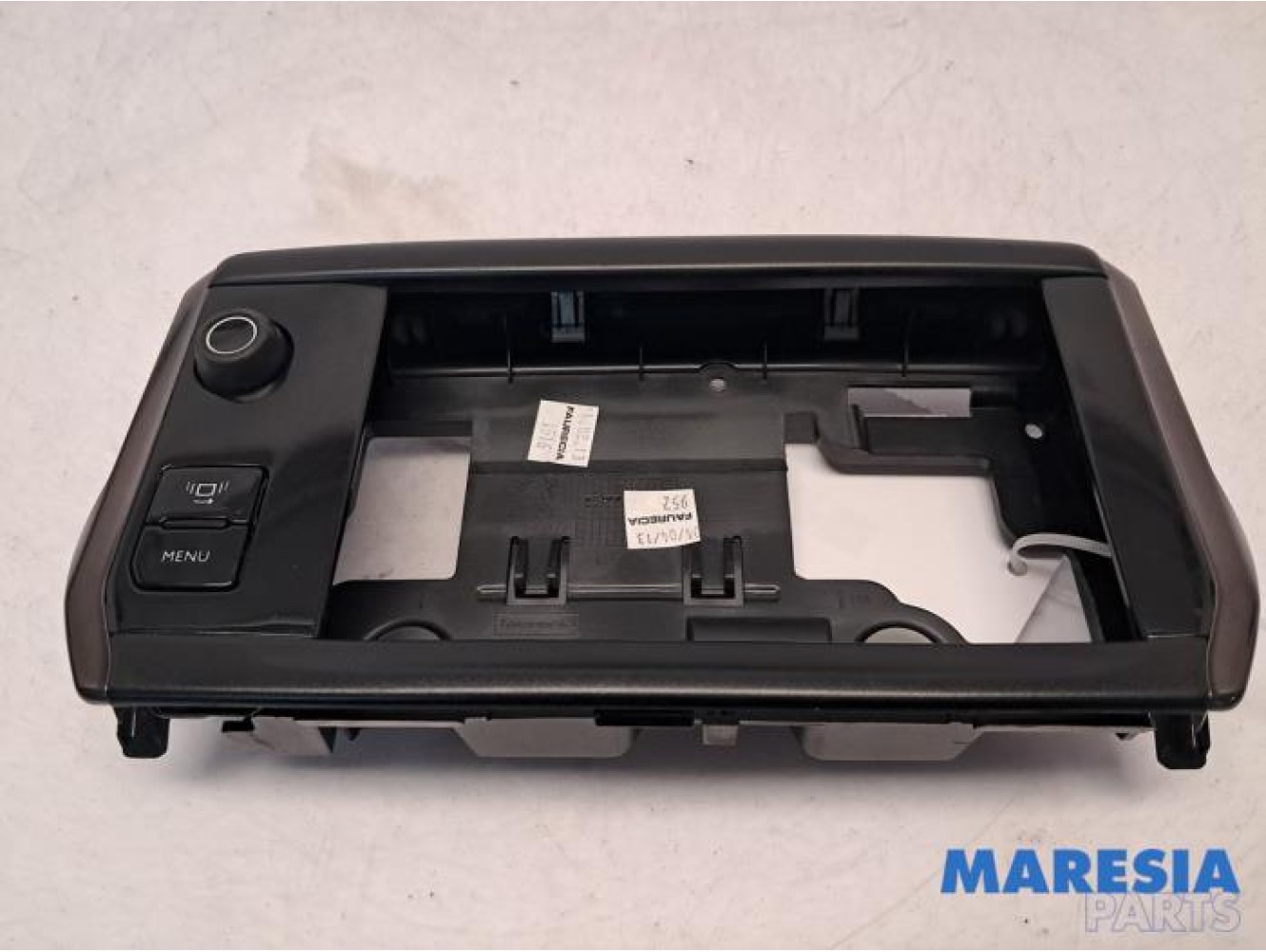 Peugeot - 2008 - Radio control panel