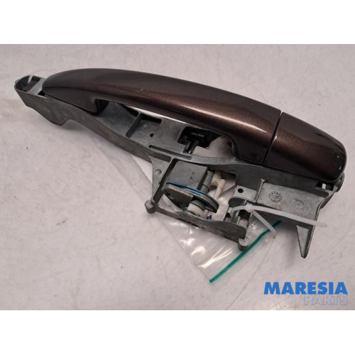 Peugeot - 2008 - Front door handle 4-door, right