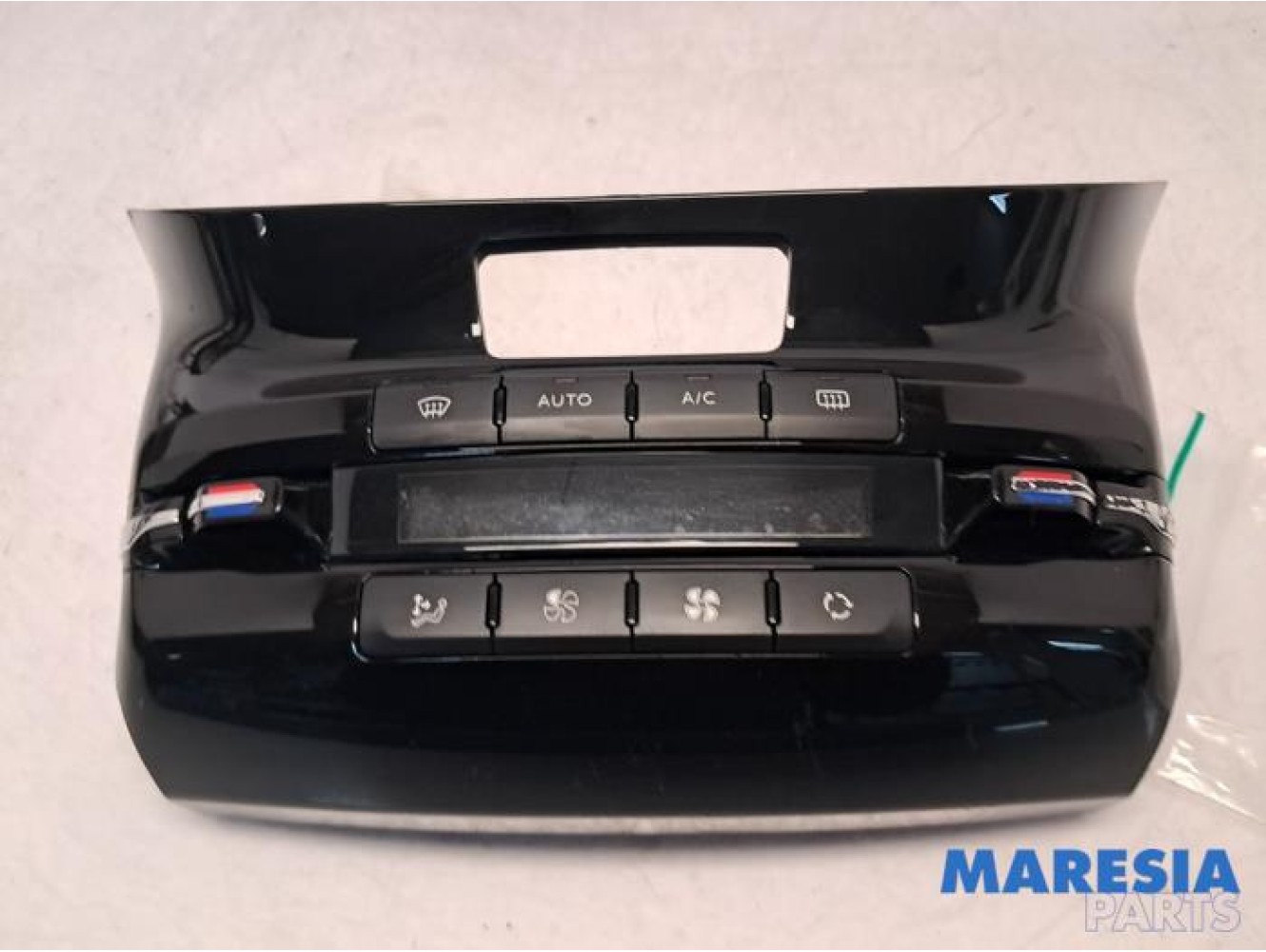 Peugeot - 2008 - Heater control panel