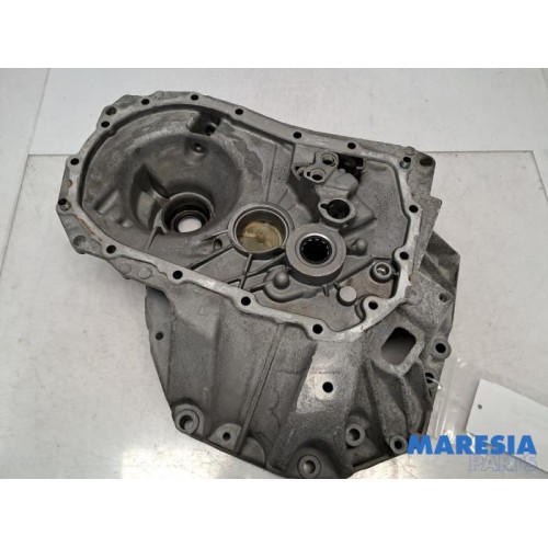 Renault - Clio - Gearbox casing