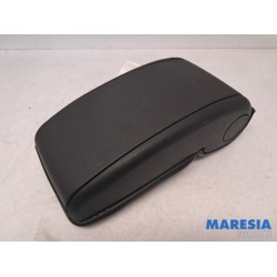 Alfa Romeo - Giulietta - Armrest