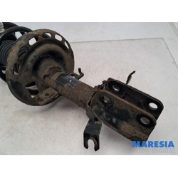 Renault - Megane - Front shock absorber rod, left